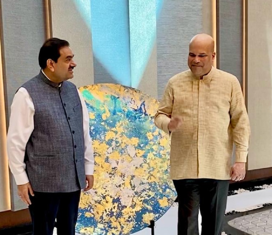 Moragoda meets Gautam Adani