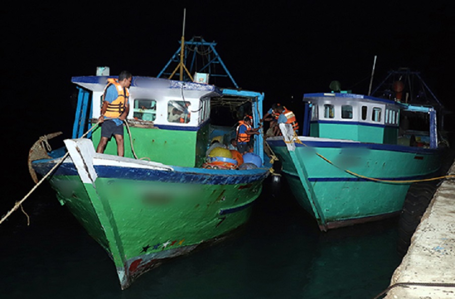 Navy detains 15 Indian fishermen in Sri Lankan waters