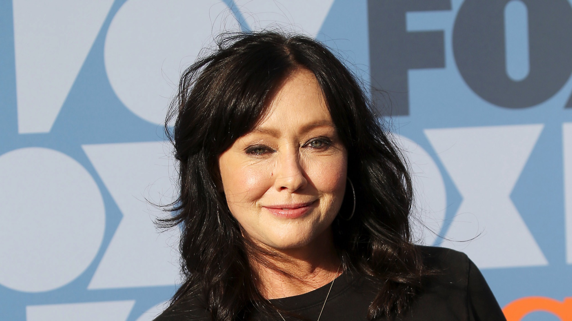 Shannen Doherty says cancer has spread to her brain and bones Colombo