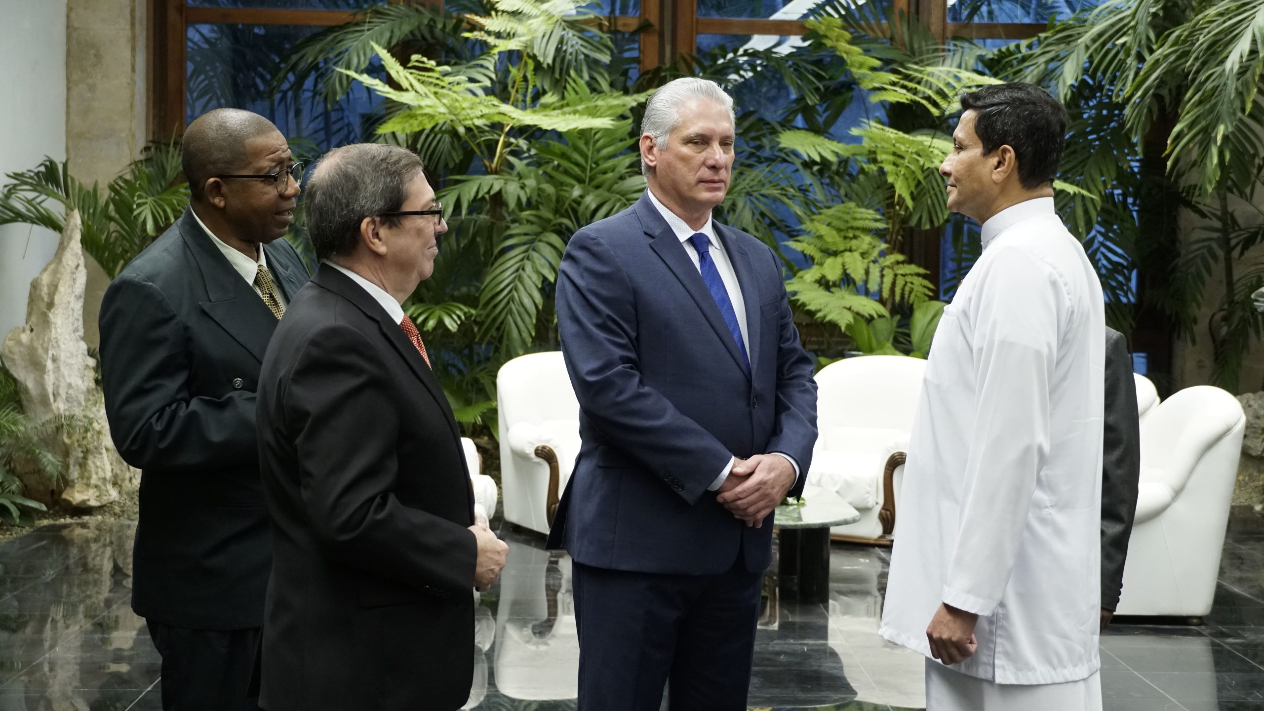Cuban leader seeks healthy economic cooperation with Sri Lanka